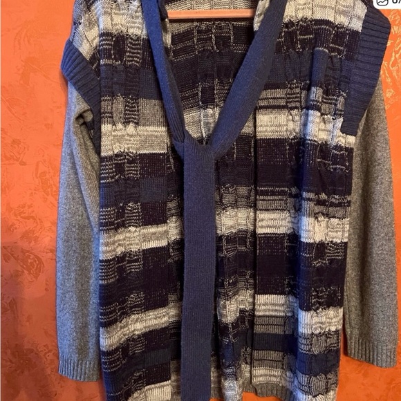 Vince Blue and Gray Knit Jacket - Picture 6 of 7